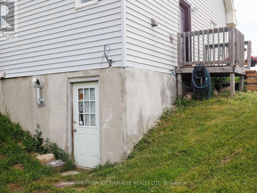 730 THE GLEN ROAD, 