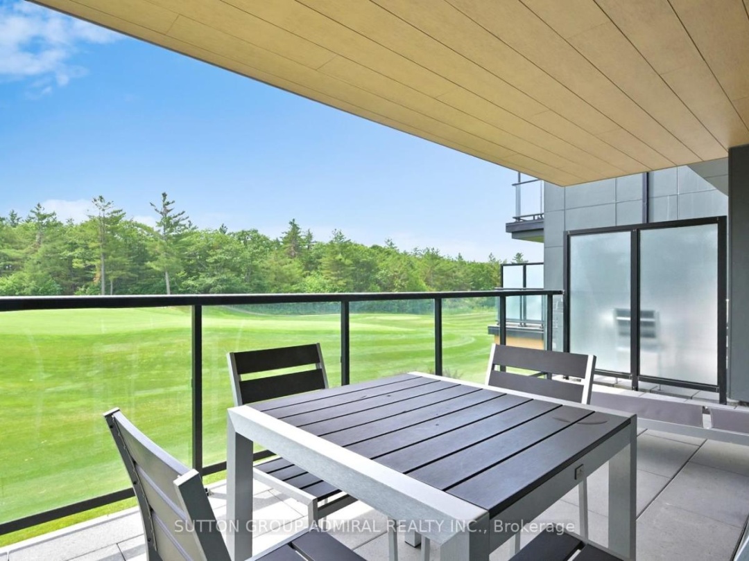 209 - 120 CARRICK TRAIL, 