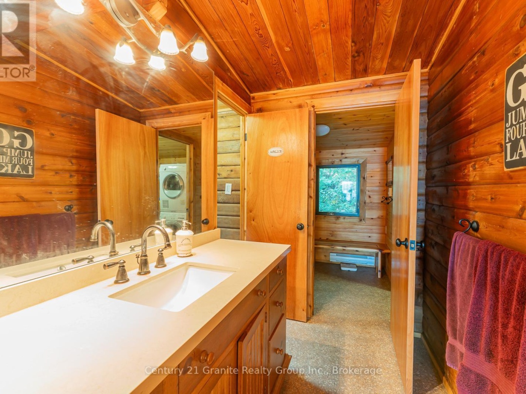 118 Griffin Drive, Four Mile Lake