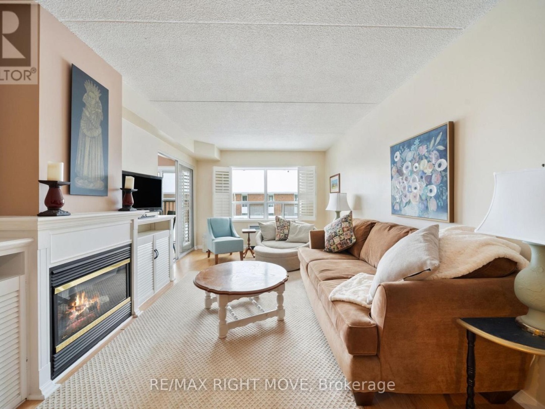 204 - 54 FITTONS ROAD W, 