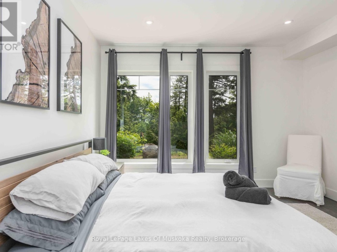 102 3 Tree Tops Lane, Peninsula Lake