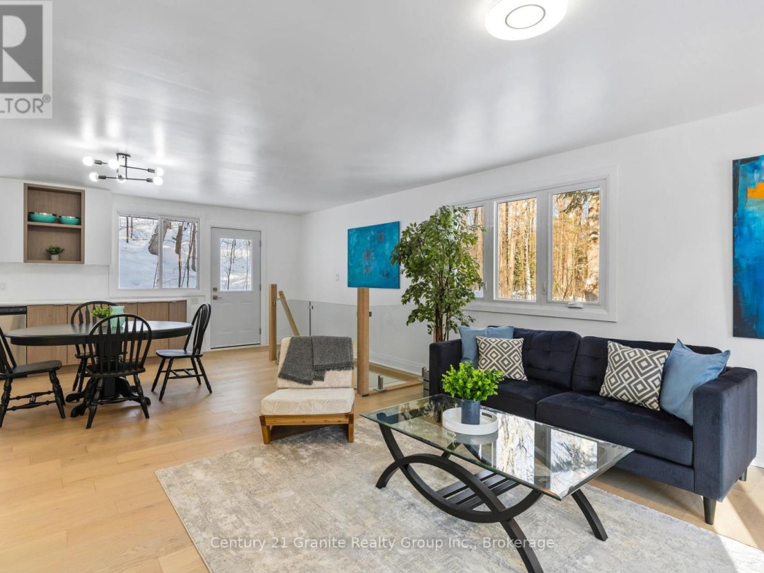 7032 COUNTY ROAD 121, 