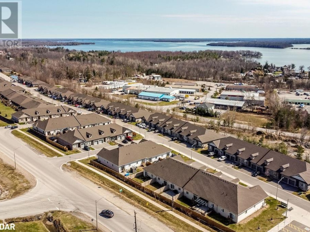 19 LEANNES Way, Orillia