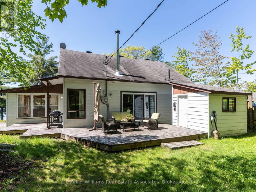 Unit 2 1200 North Shore Drive, Gull Lake