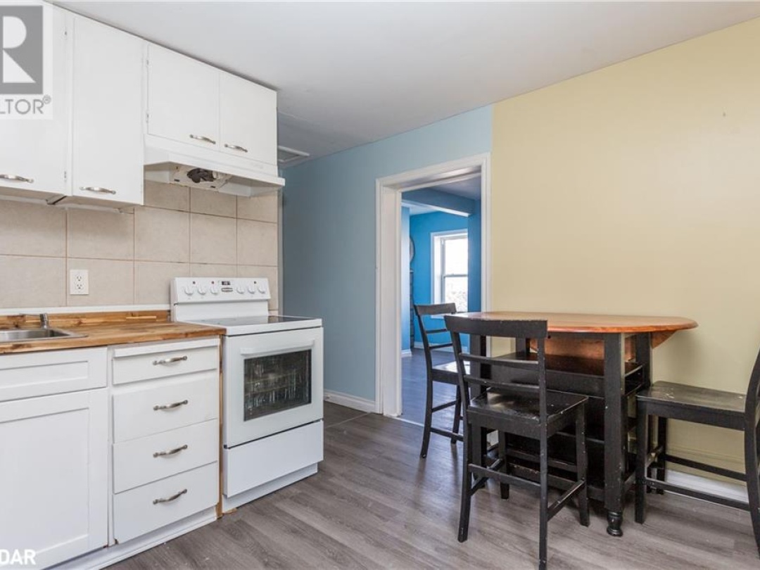 23 Elgin Street, Orillia