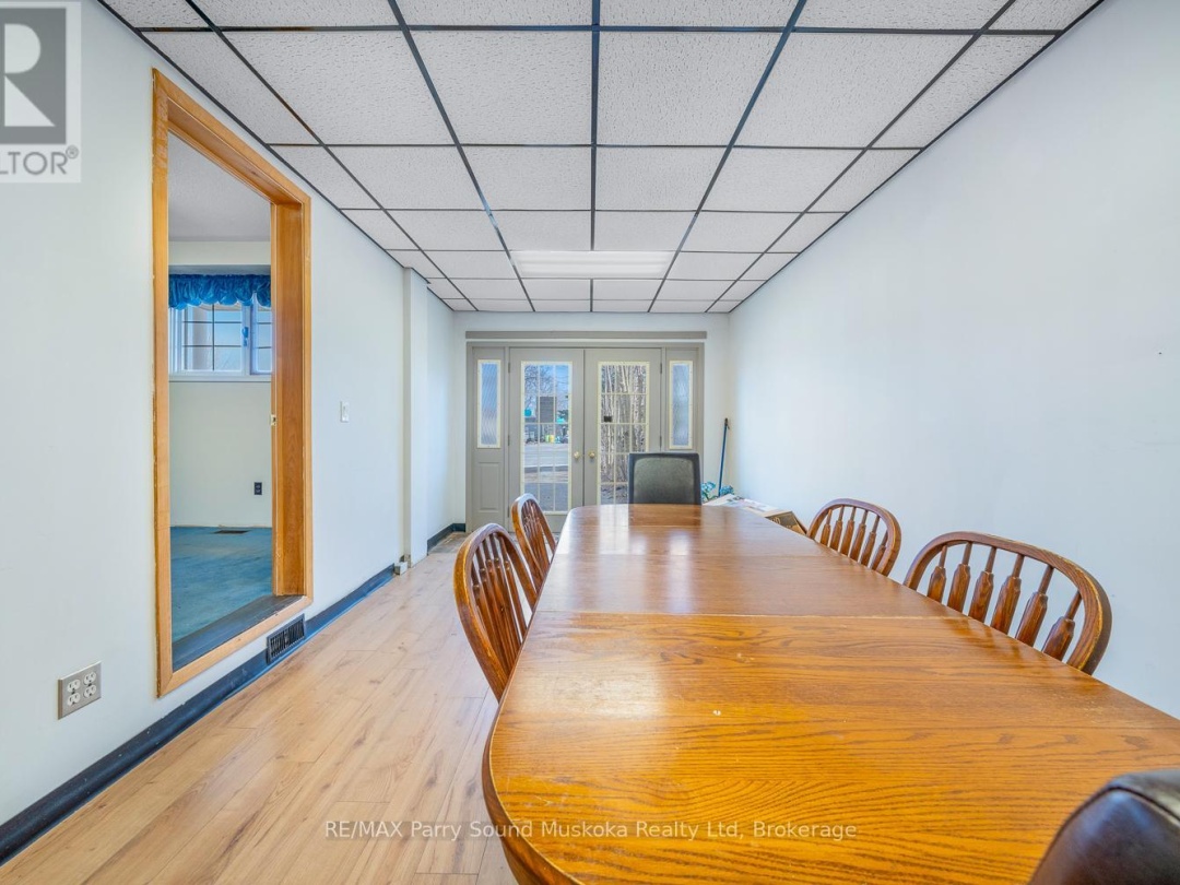 2 WILLIAM STREET, Parry Sound