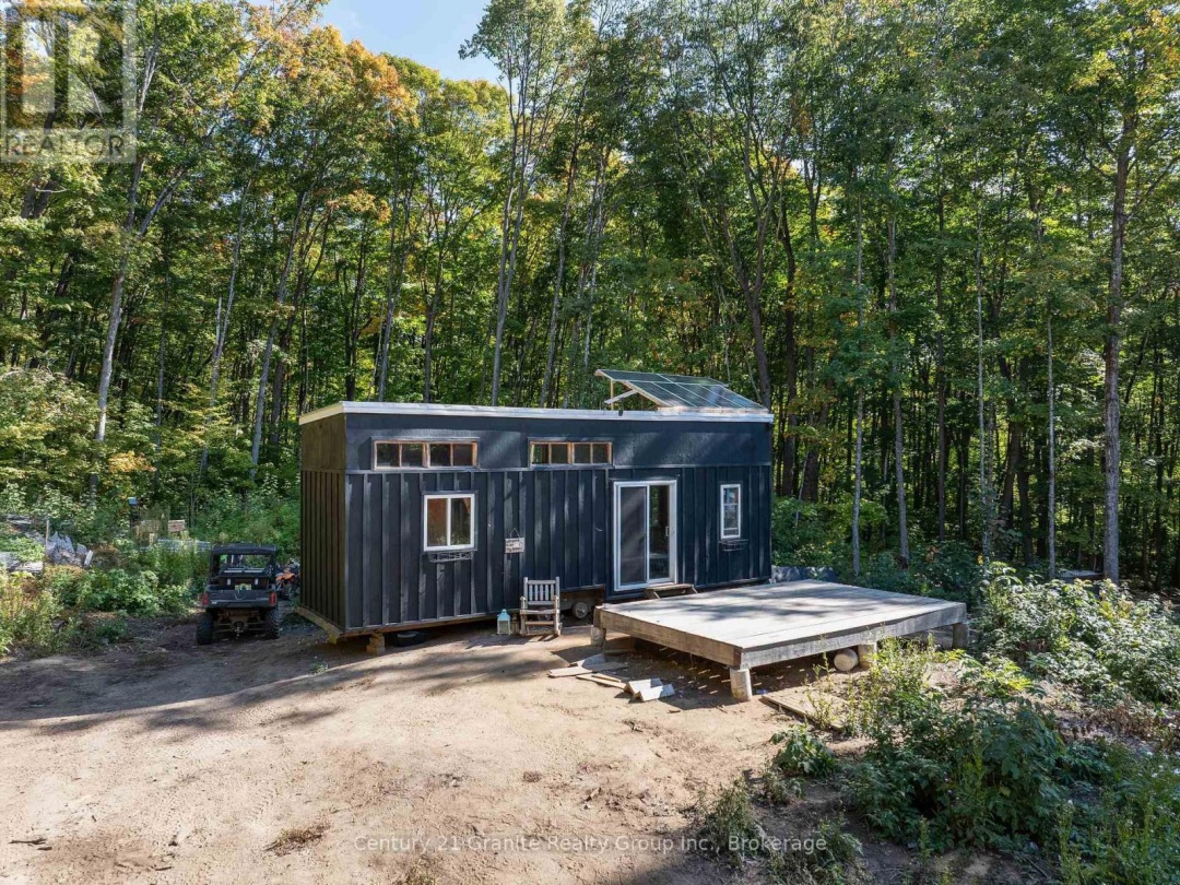 1295 BINSCARTH TRAIL, 