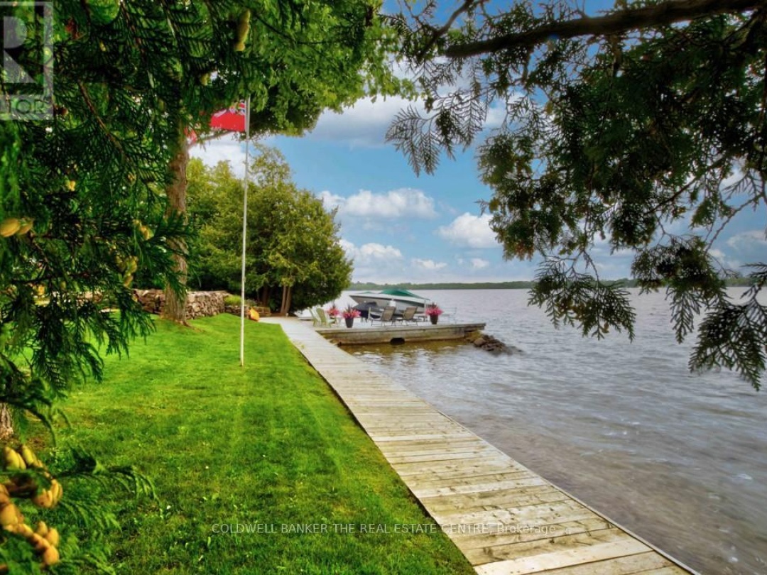 85 Grove Road, Cameron Lake