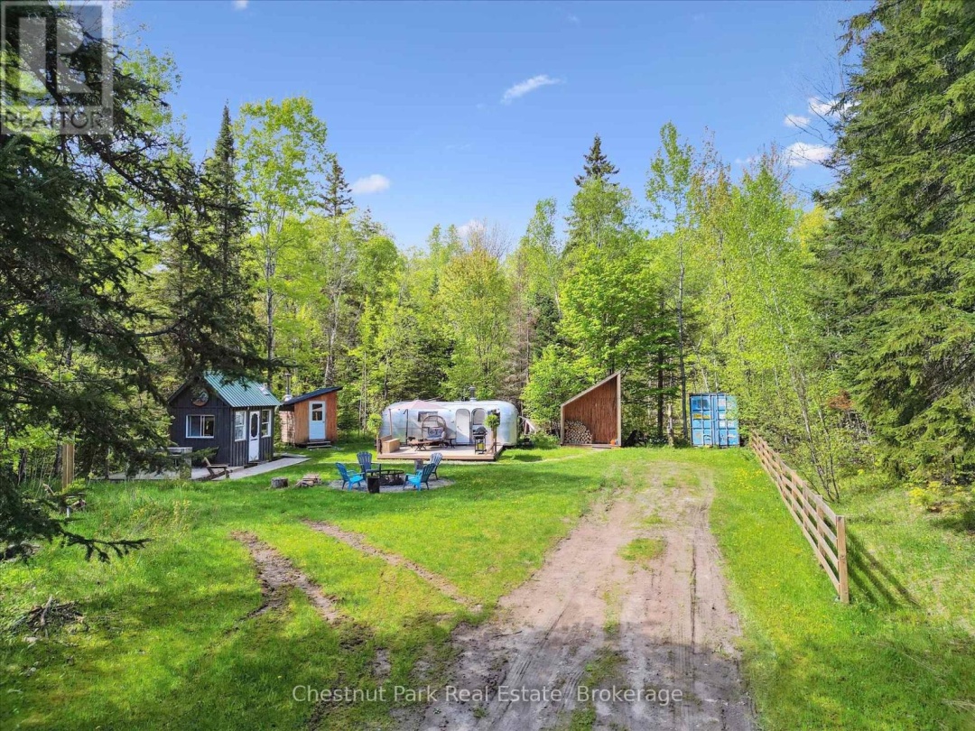 216 BLACKWATER LAKE ROAD, Seguin