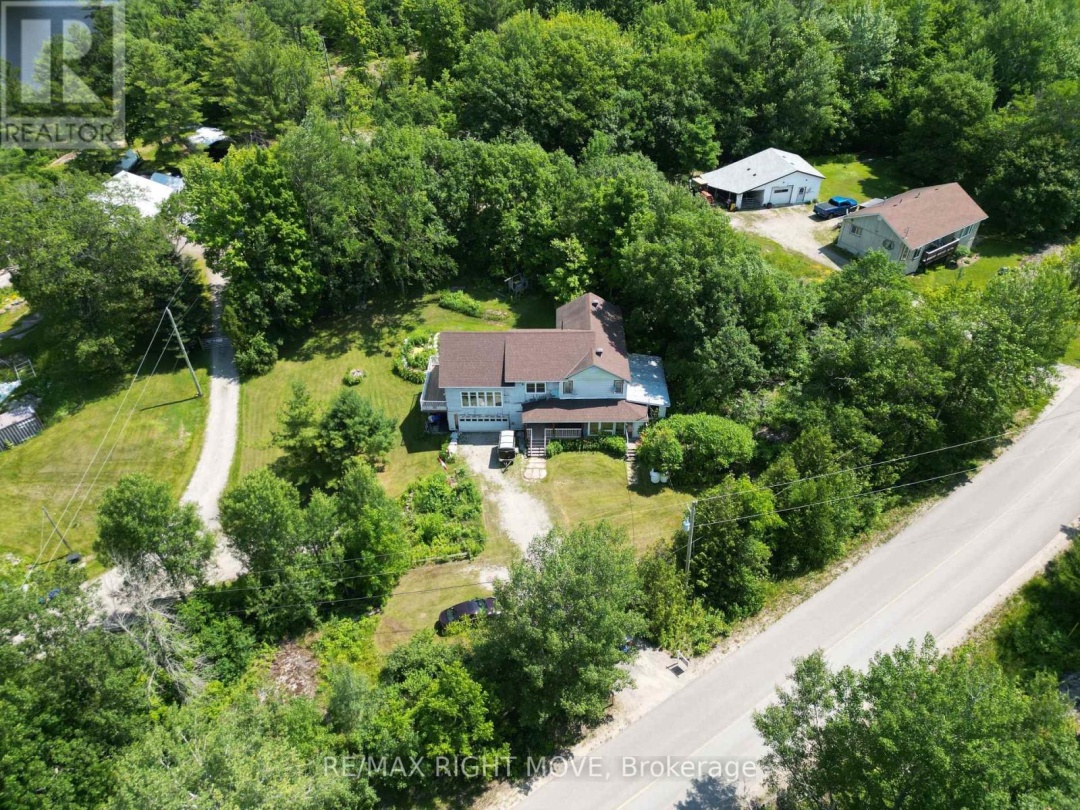 1894 HENRY'S LANDING, 
