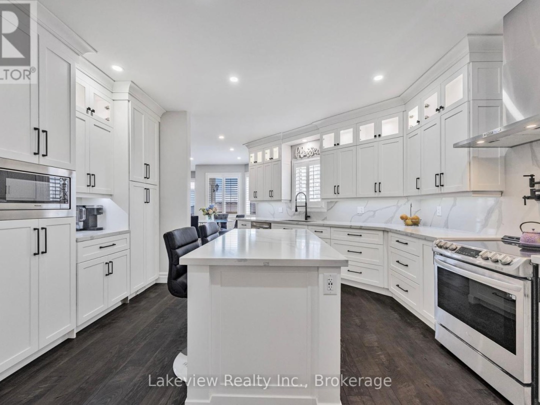 31 CLEOPATRA COURT, 