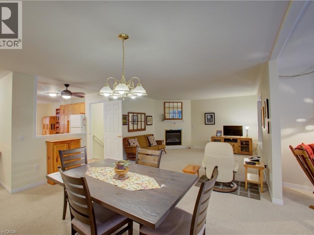 54 SPRINGWOOD Crescent, 