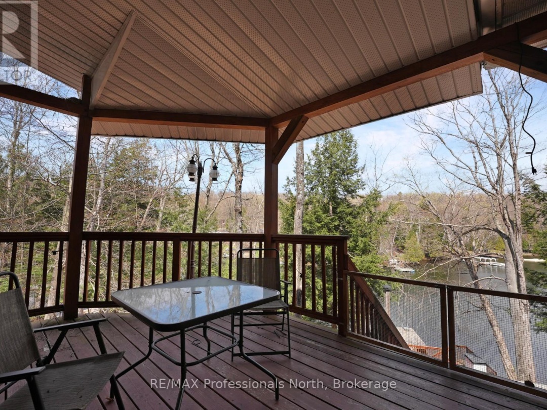 1039 Mink Road, Long Lake