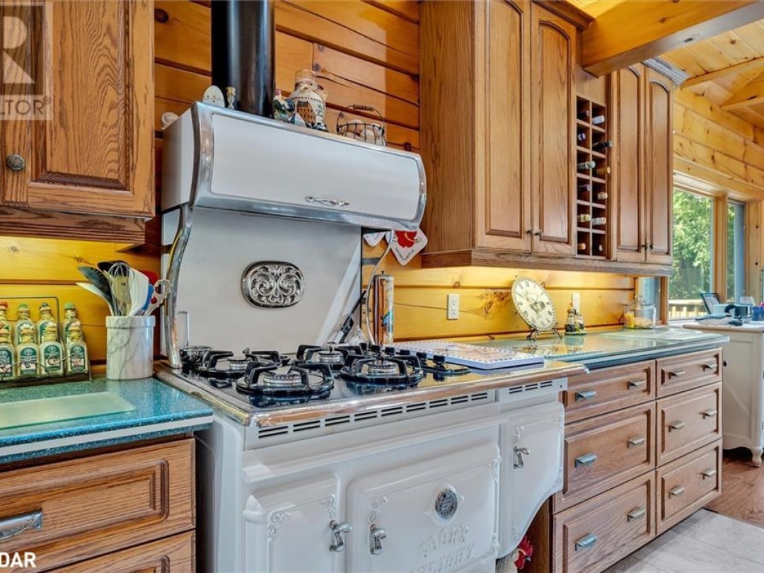 48 Sturgeon Glen Road, Sturgeon Lake