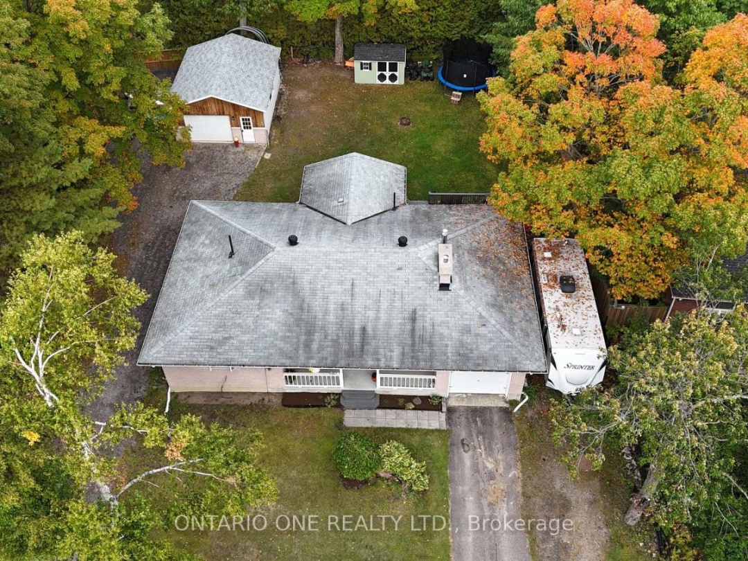 550 MUSKOKA BEACH ROAD, 