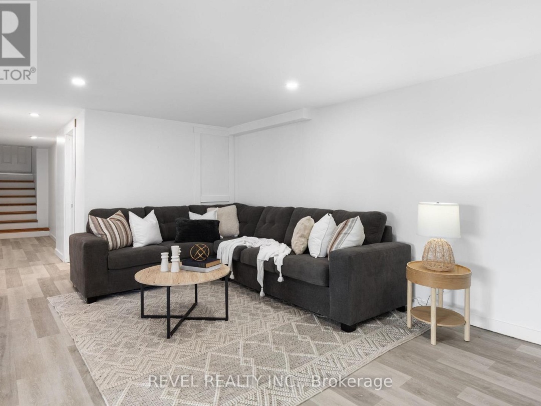 11 MARSH CREEK ROAD, 