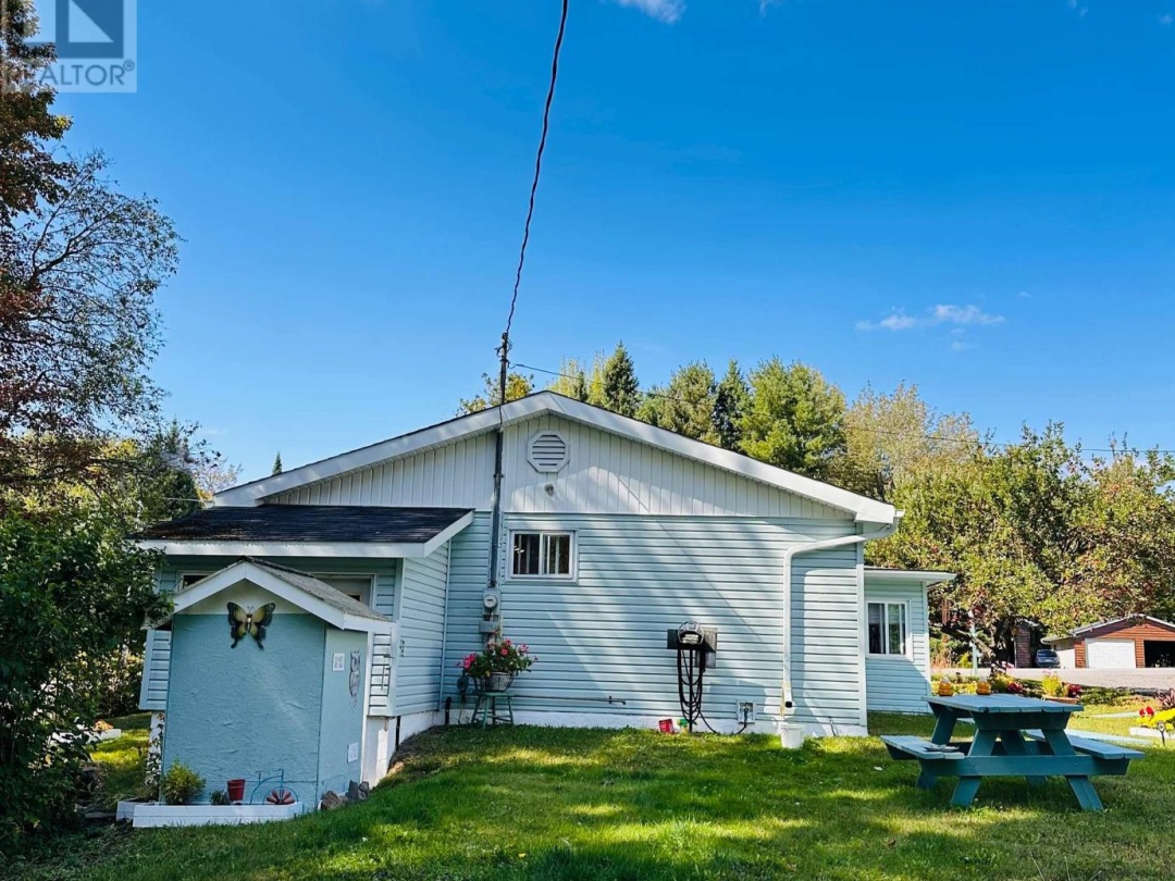 1671 HWY 60 HIGHWAY, 