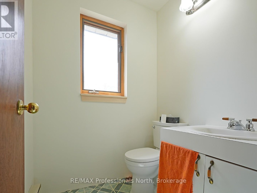 11601 Highway 118 Highway, Gull Lake