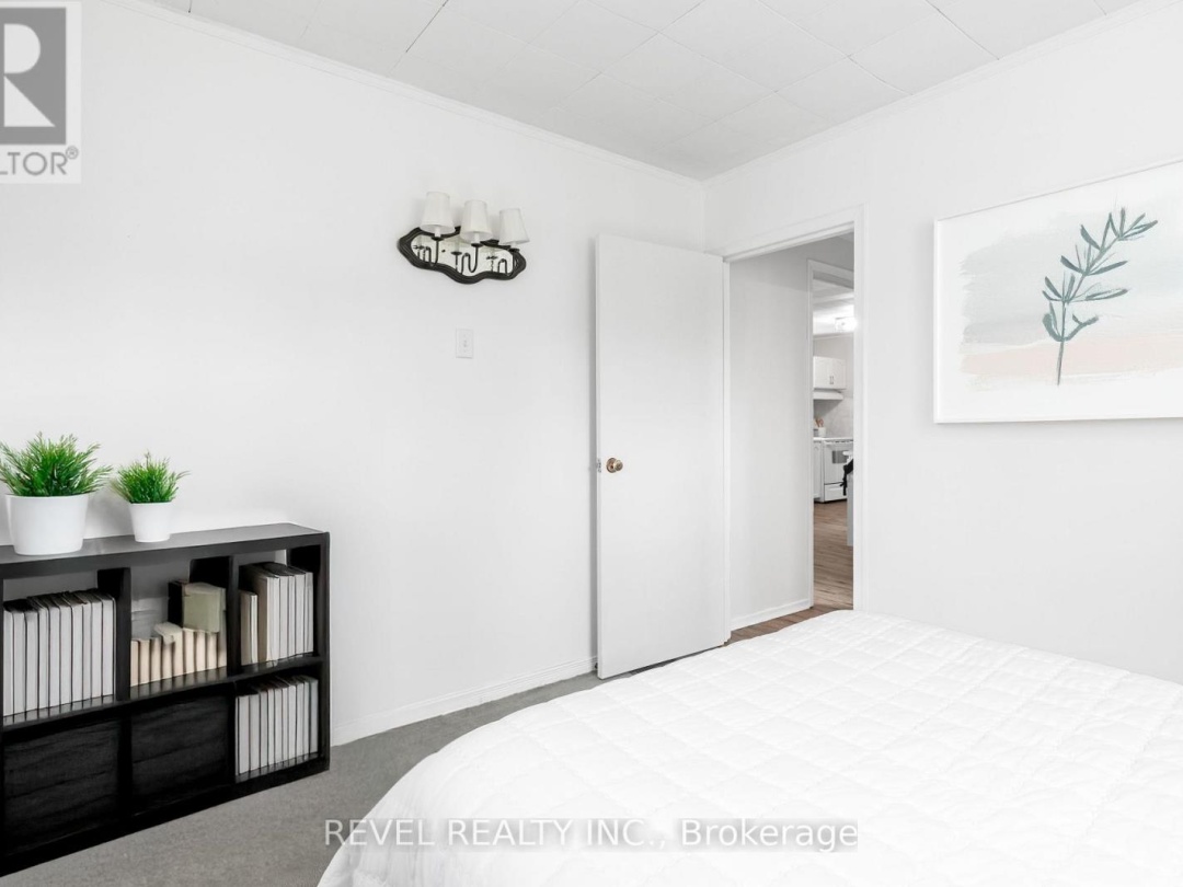 883 CENTENNIAL PARK ROAD, 