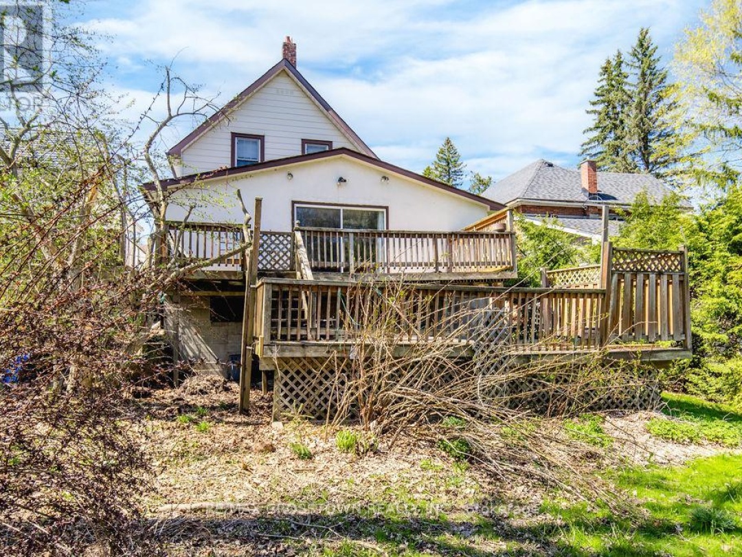 93 JARVIS STREET, Orillia