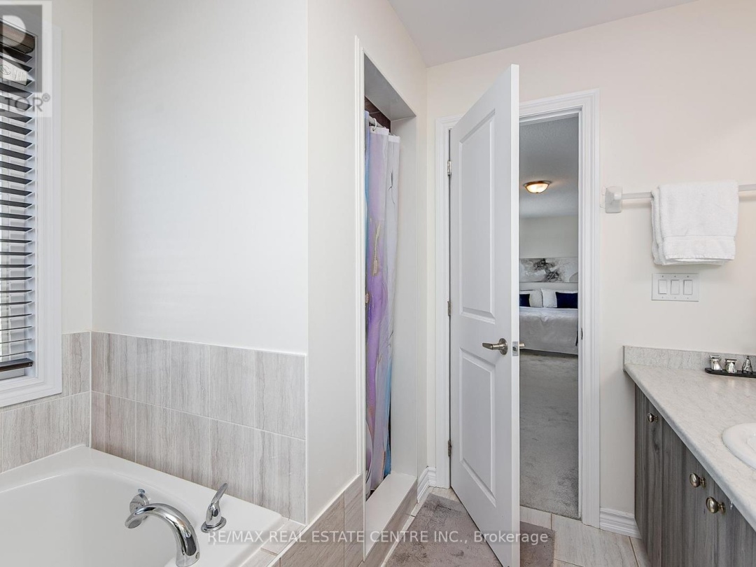 58 ATLANTIS DRIVE, Orillia