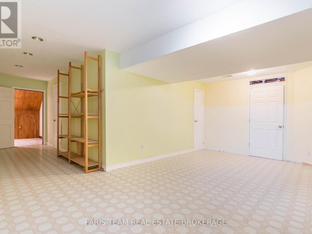 2 BAYSIDE AVENUE, 