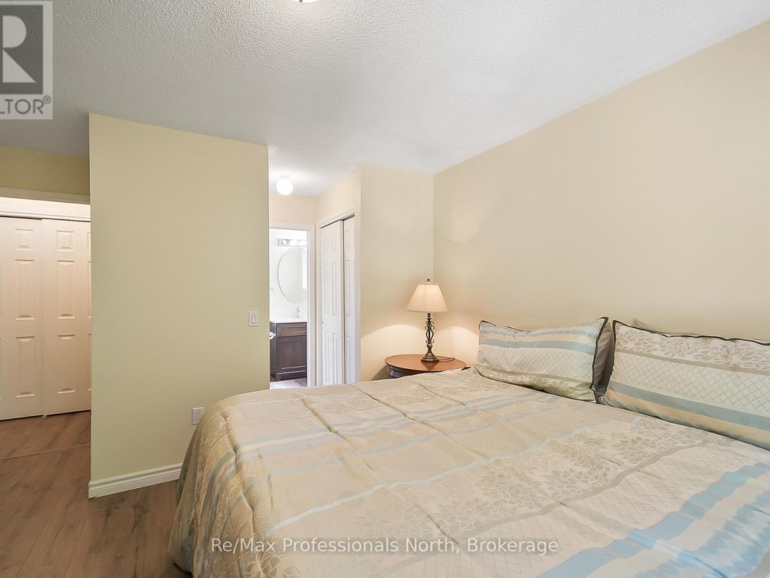 21 WOODMAN'S CHART, Gravenhurst (Muskoka (S))