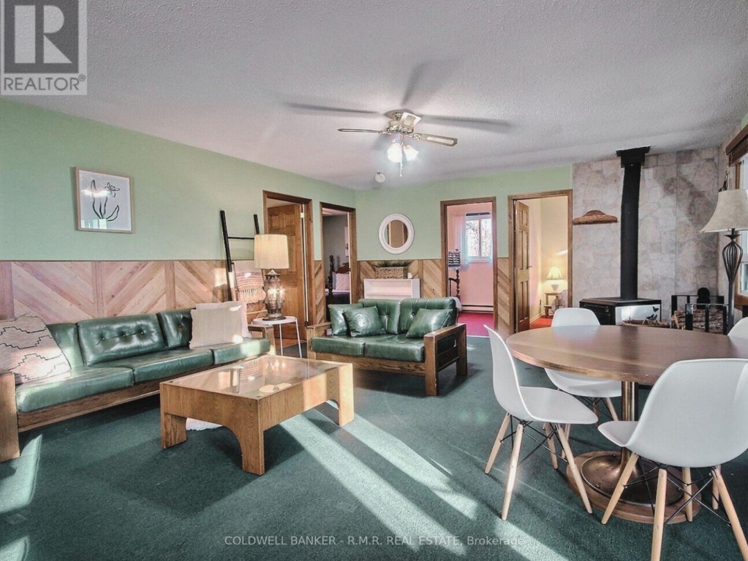 3493 Southwood Beach Boulevard, St John Lake