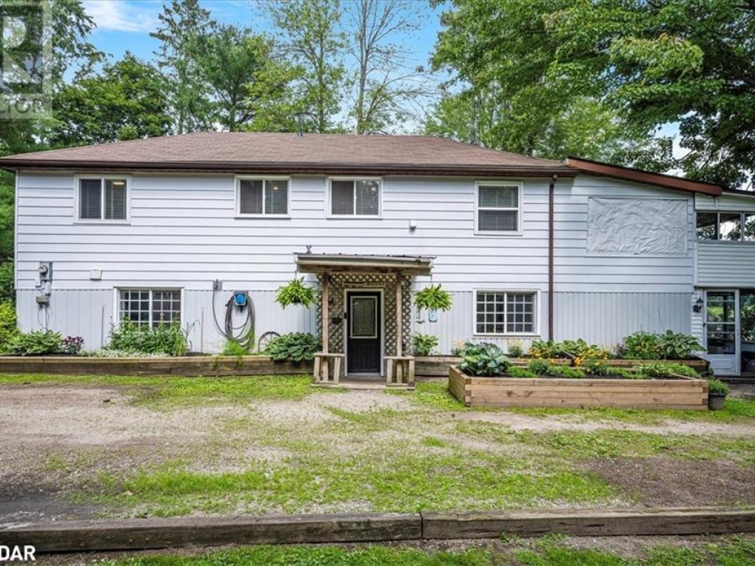 1057 Severn River Road, Severn River
