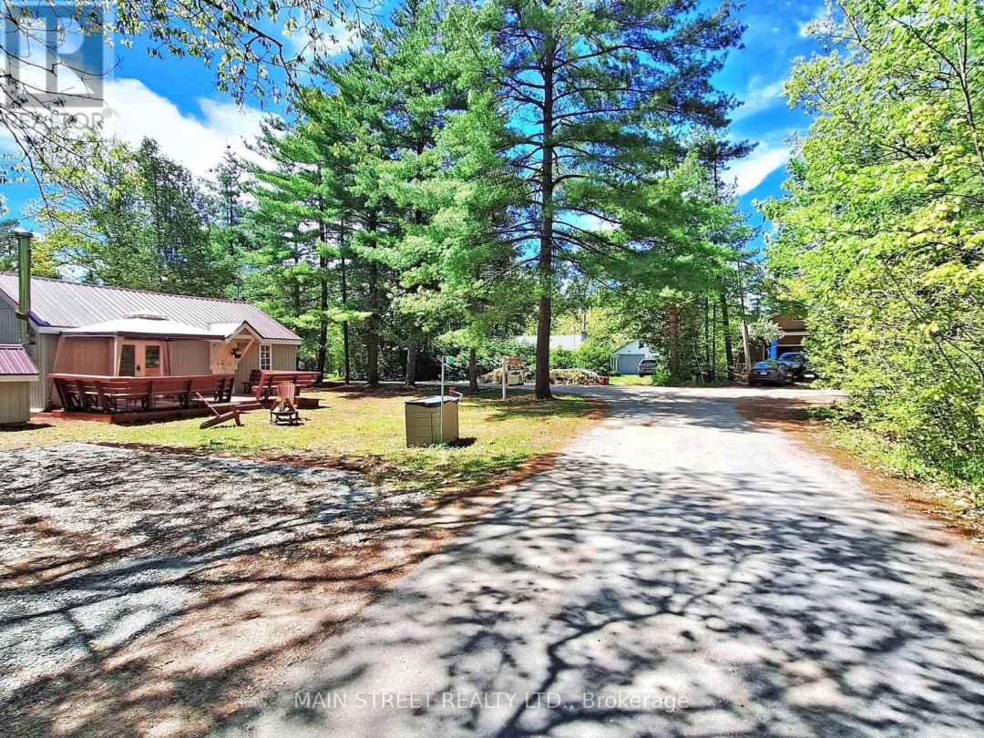 2 Ceadarhurst Avenue, Sturgeon Lake