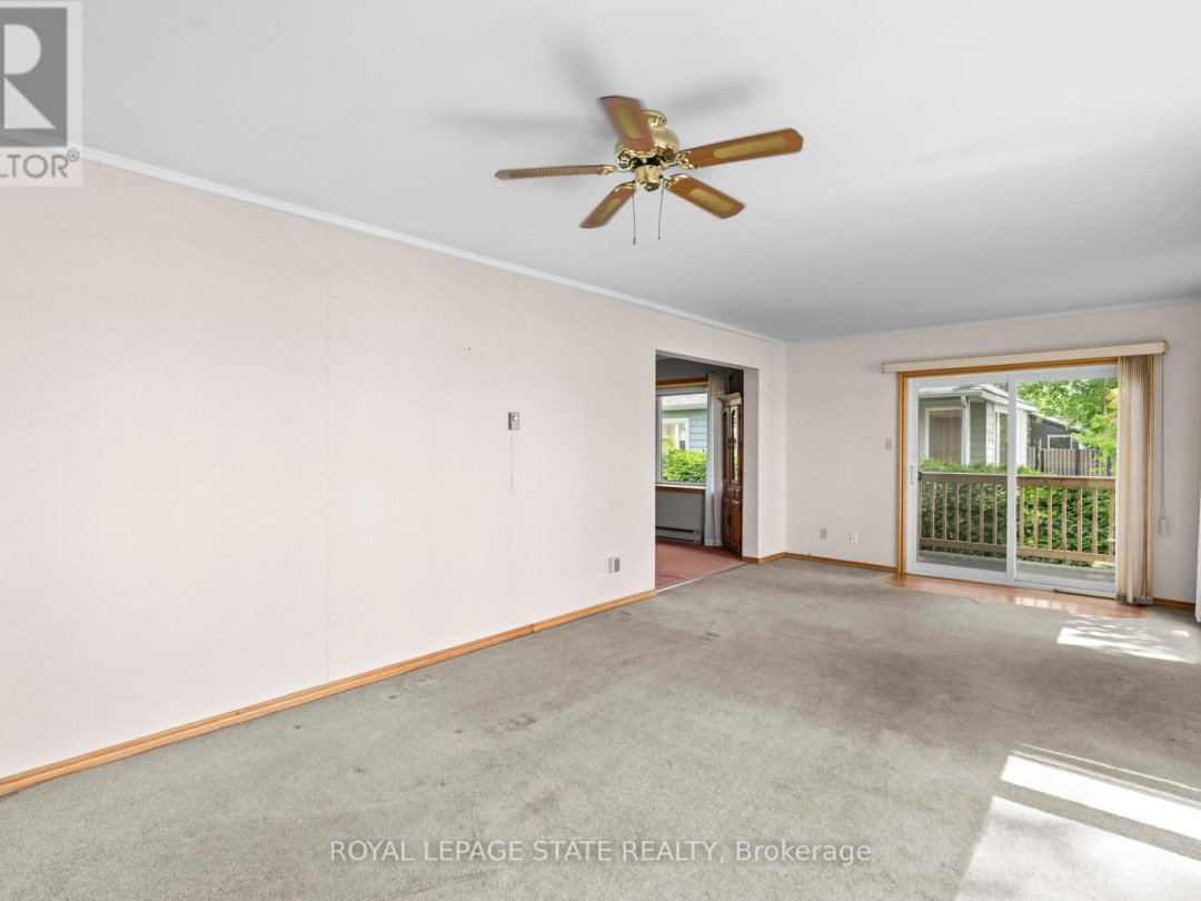 2703 LAKESIDE DRIVE, 