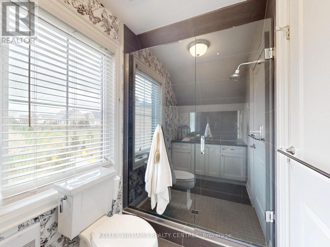 2 THOROUGHBRED DRIVE, Oro-Medonte