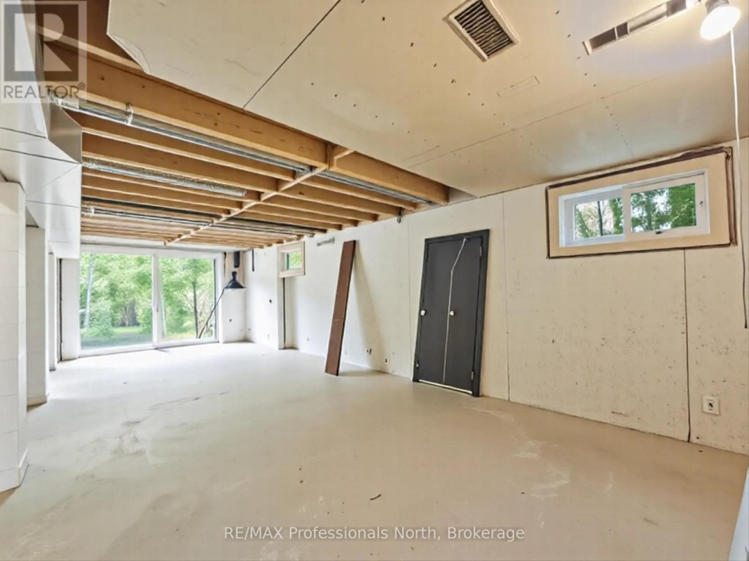 1755 SKYLINE DRIVE, 