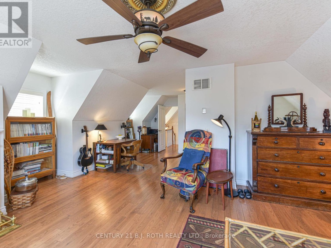 15 - 5 INVERMARA COURT, Lake Simcoe
