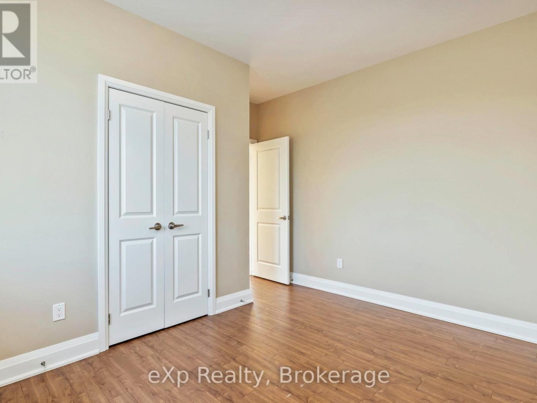 308 - 20D SILVER BIRCH COURT, 