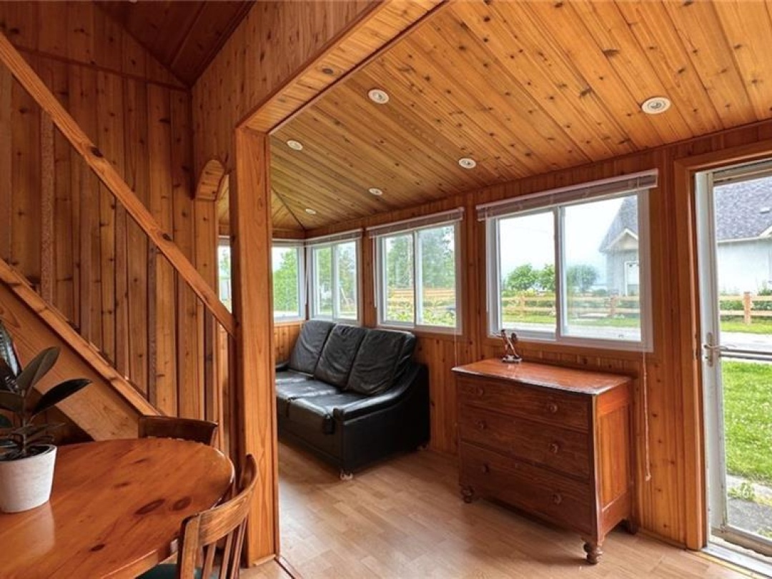 7 Ridge Avenue, Lake Simcoe