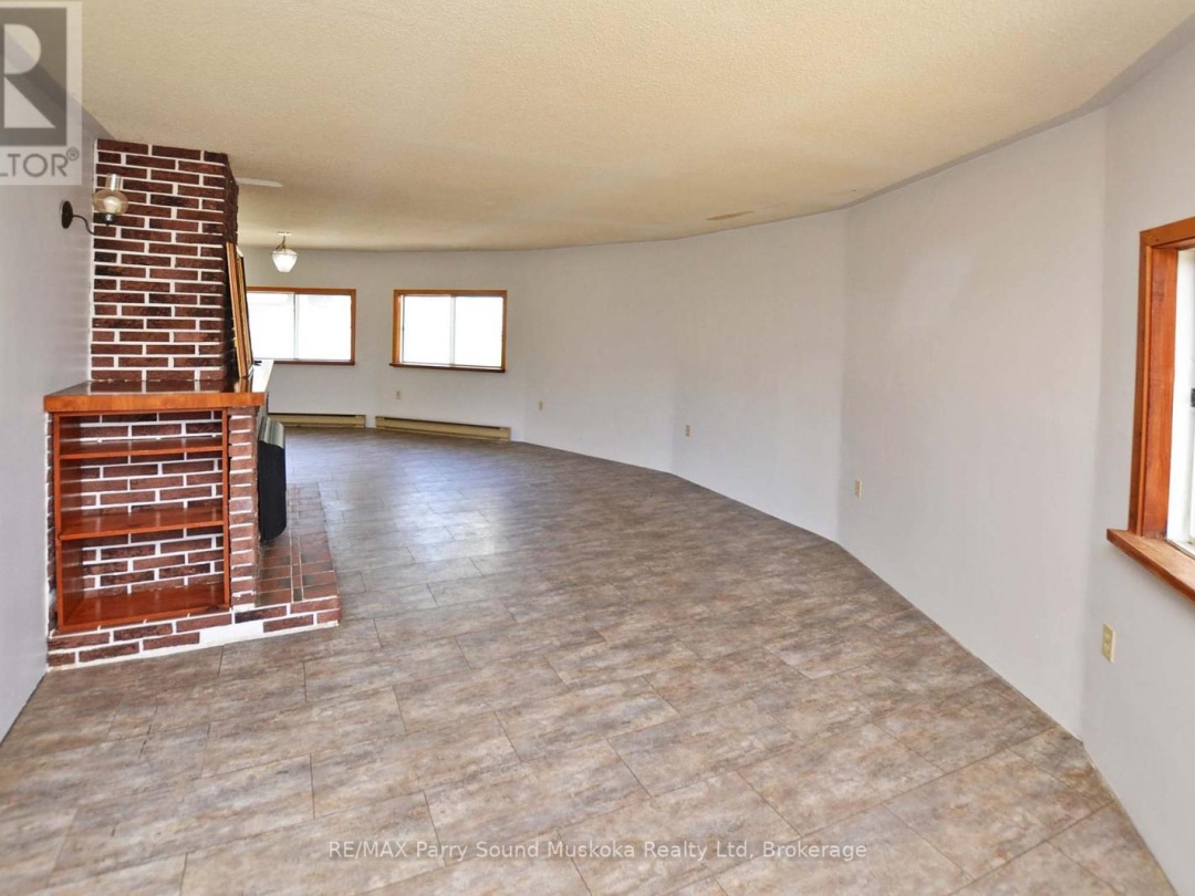 17 19 Church Street, Parry Sound
