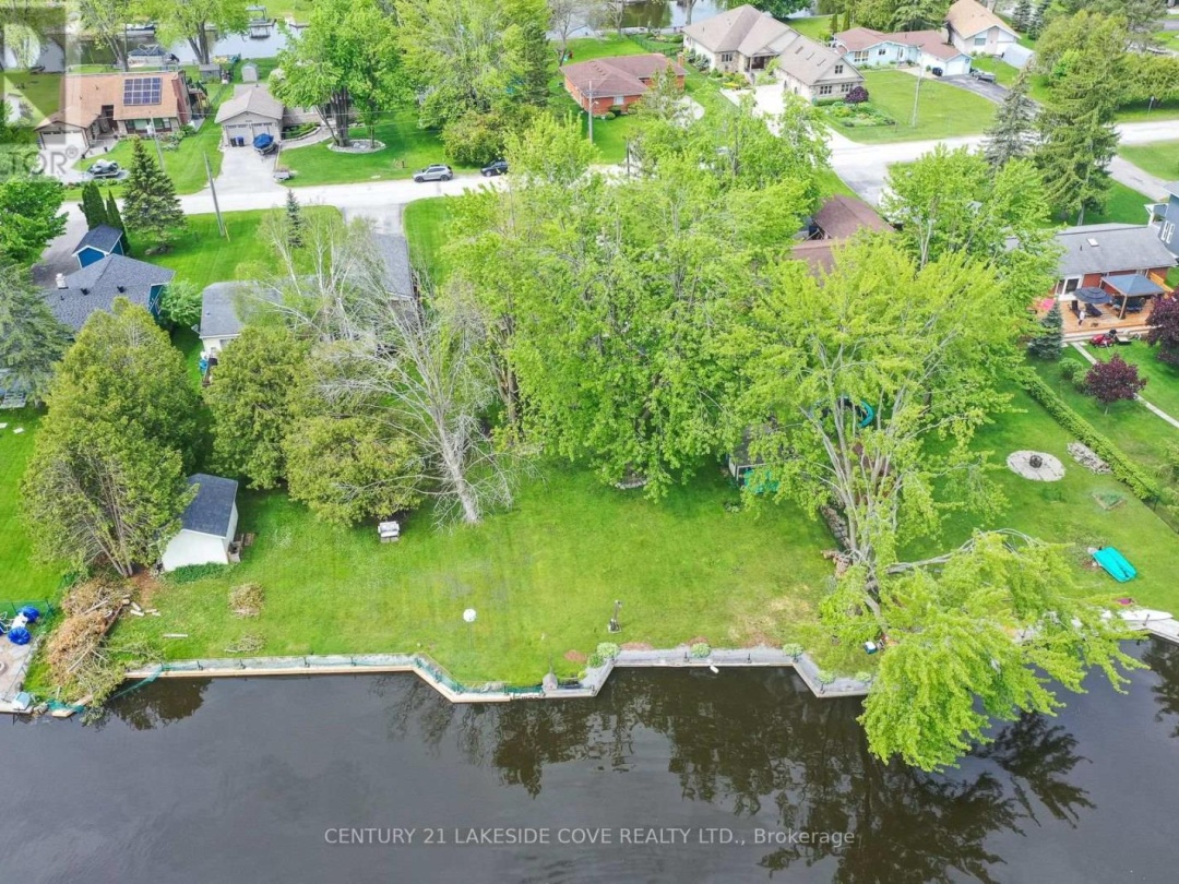 9 Pinetree Court, Lake Simcoe