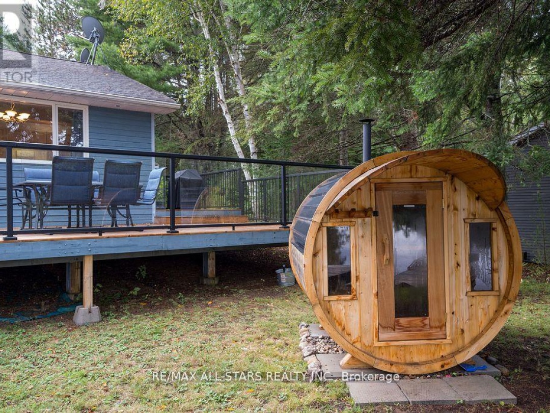 1086 Cameron Lane, Little Cameron Lake