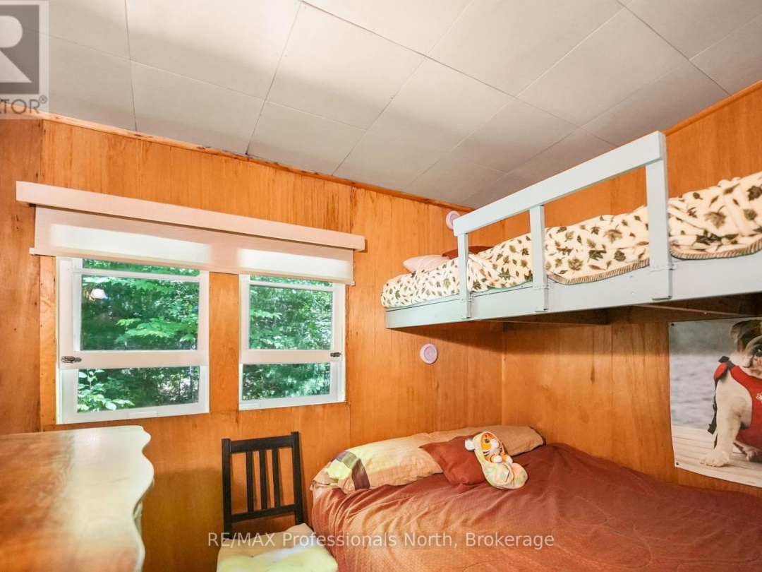 1089 AUTUMN LANE, 