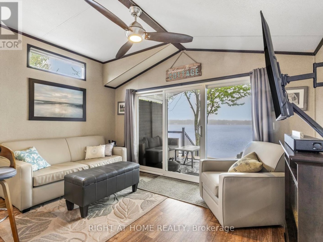 3500 Lauderdale Pt Crescent, Sparrow Lake