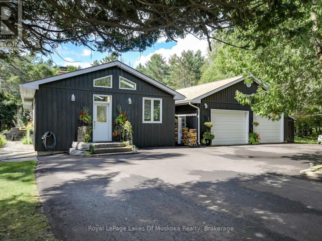 2 LESLIE DRIVE W, 