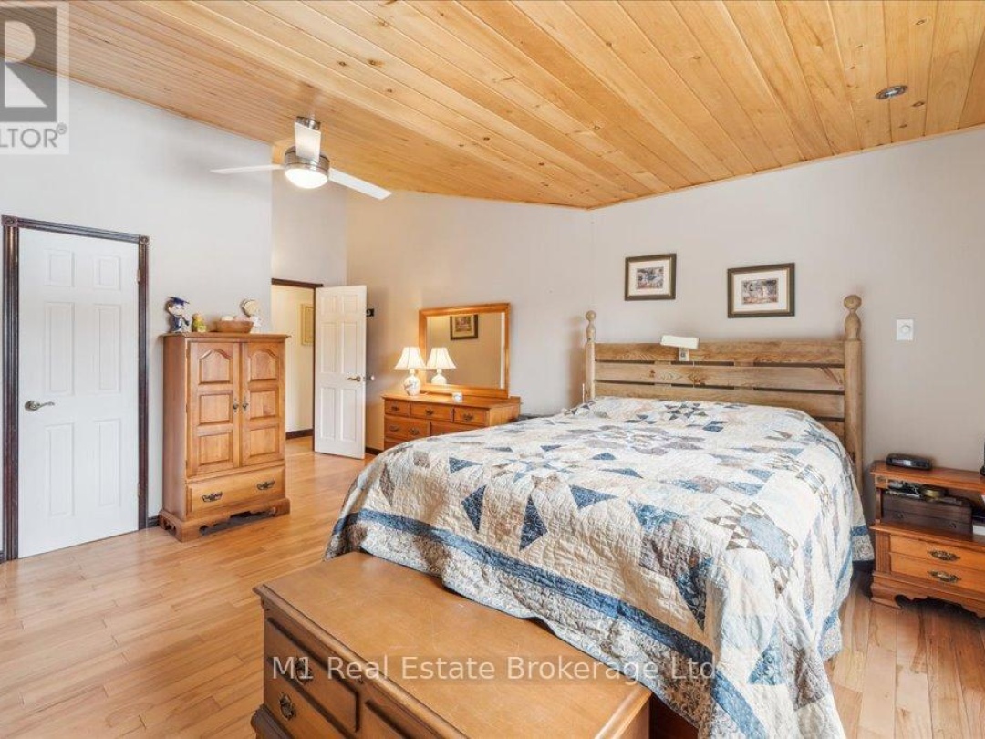 16A Hayhoe Road, Silver Lake