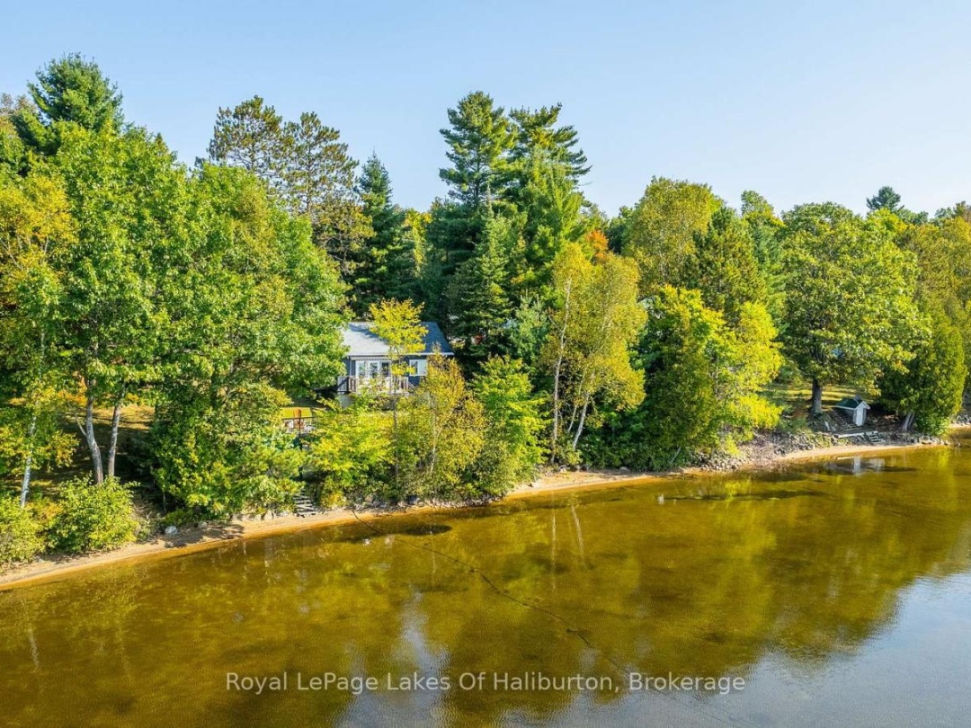 1070 Frank's Lane, Maple Lake