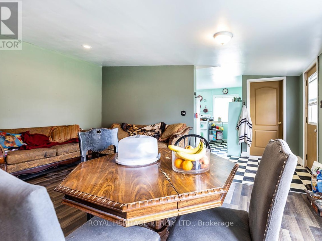 833 WOODVILLE ROAD, 