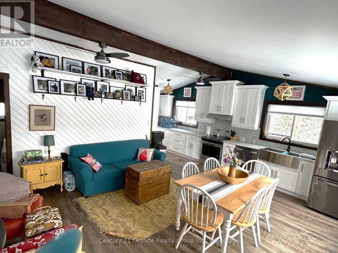 2271 Watts Road, Little Kennisis Lake