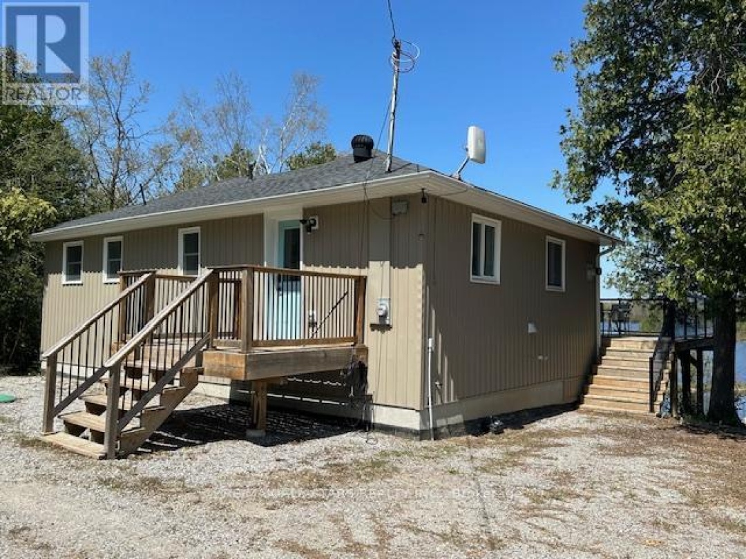 15 Manchester Trail, Sturgeon Lake