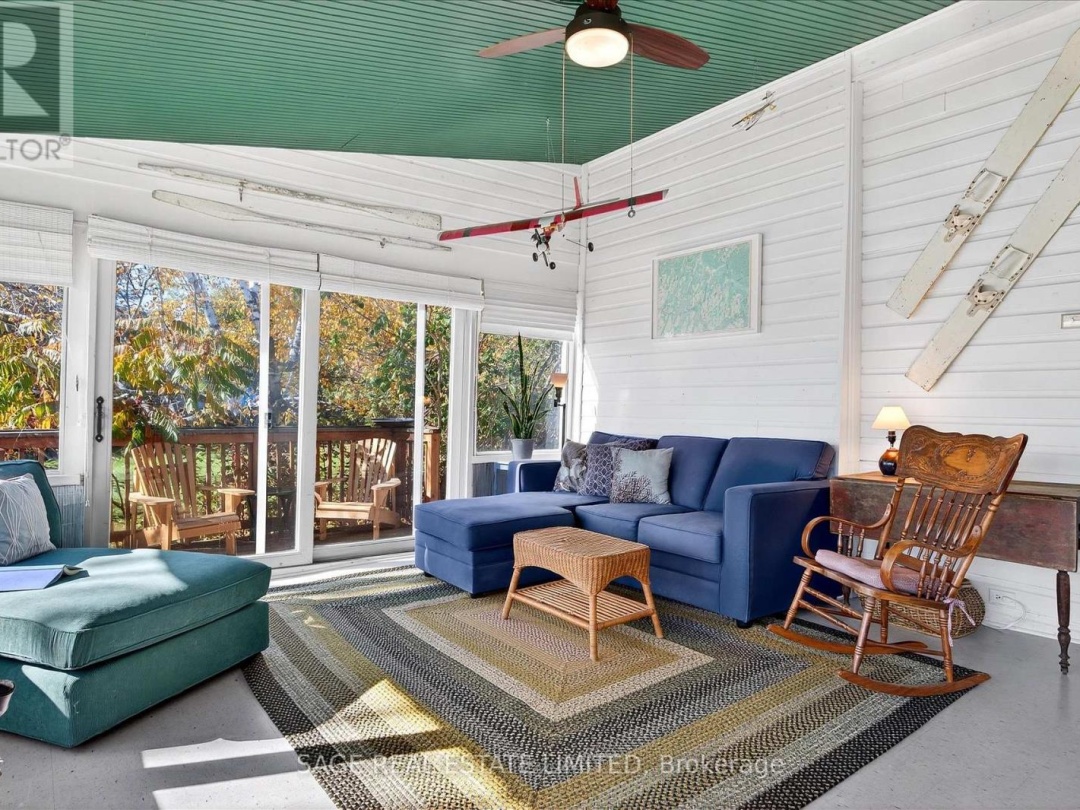 33 NORTH WATER STREET, 