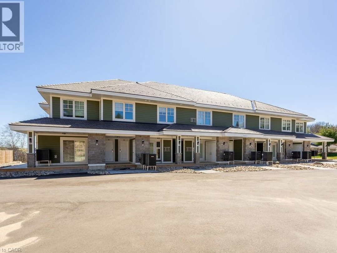 1869 MUSKOKA 118 Road W Unit# BTV-105, 