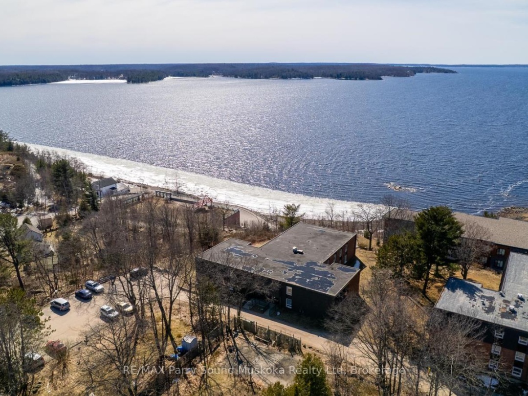 205 100 Beaconview Heights, Parry Sound